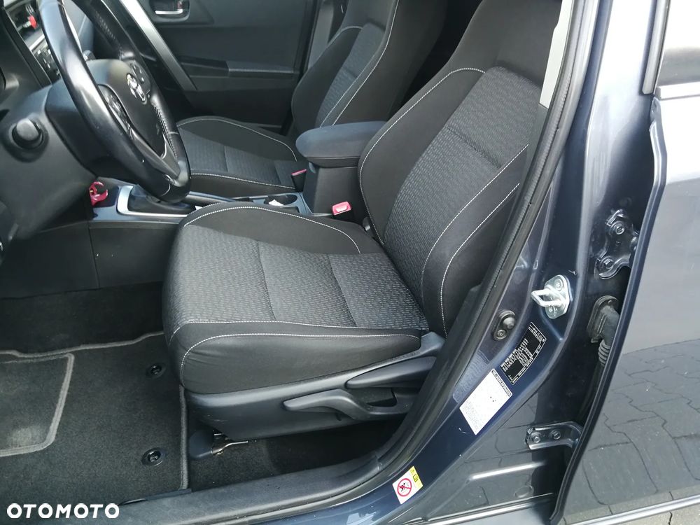 Toyota Auris 1.4 D-4D Premium Comfort - 12