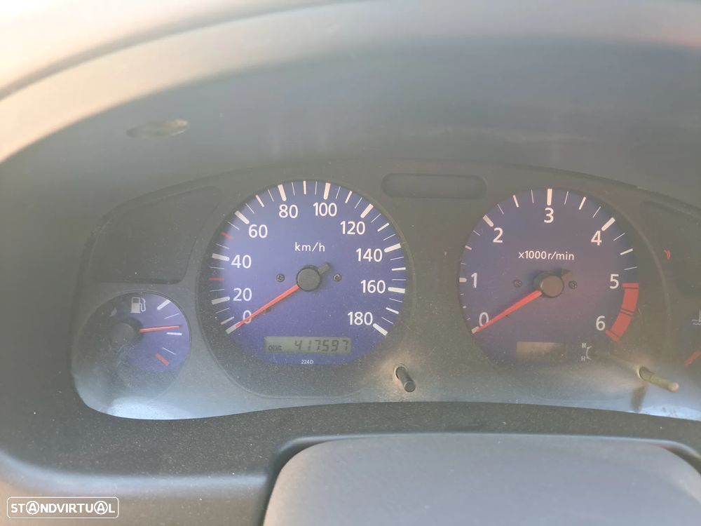 Nissan Pick Up 2.5 D CD - 5