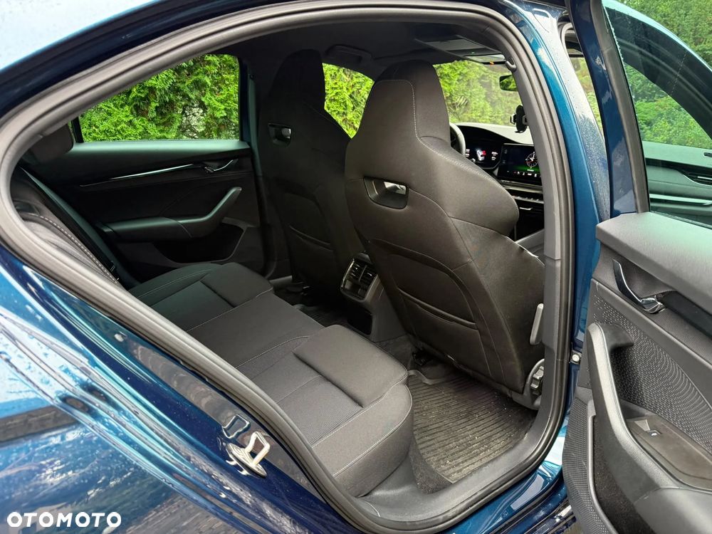 Skoda Octavia 2.0 TSI 4x4 Sportline DSG - 17