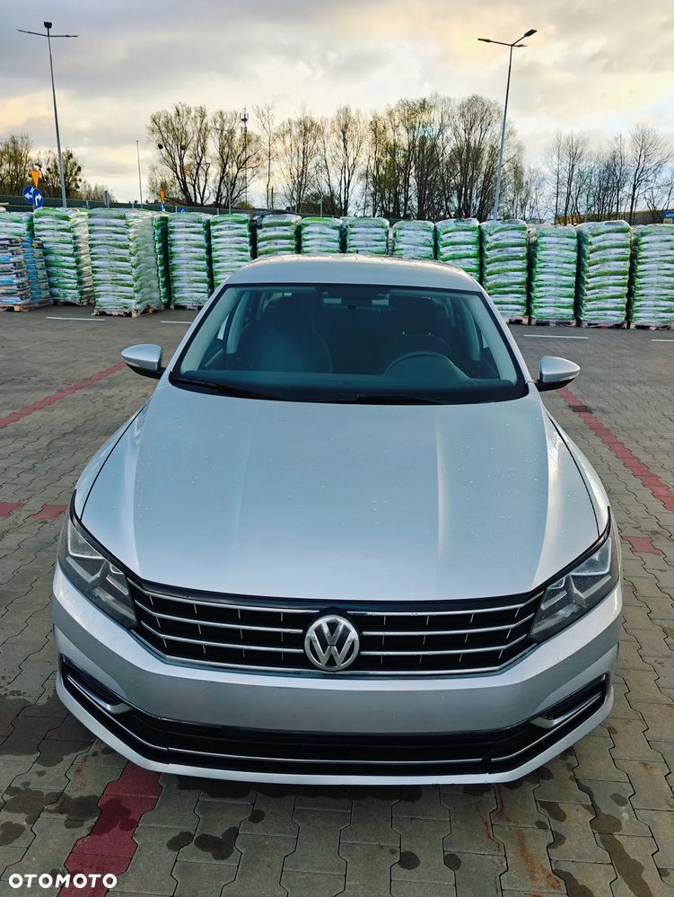 Volkswagen Passat 1.8 TSI (BlueMotion Technology) DSG Comfortline - 3