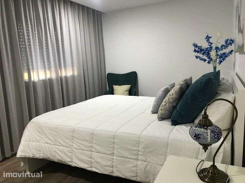 Vendo apartamento T3 amplo com elevador e garagem fechada em Braga - Grande imagem: 5/6