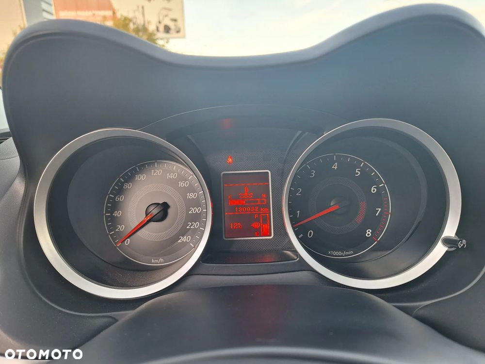 Mitsubishi Lancer 1.8 Invite - 15