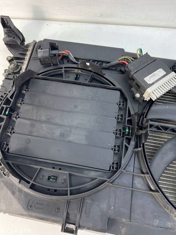 998 829 B Obudowa wentylatora 2.0 TDI Audi A4 S4 B8 8K - 9