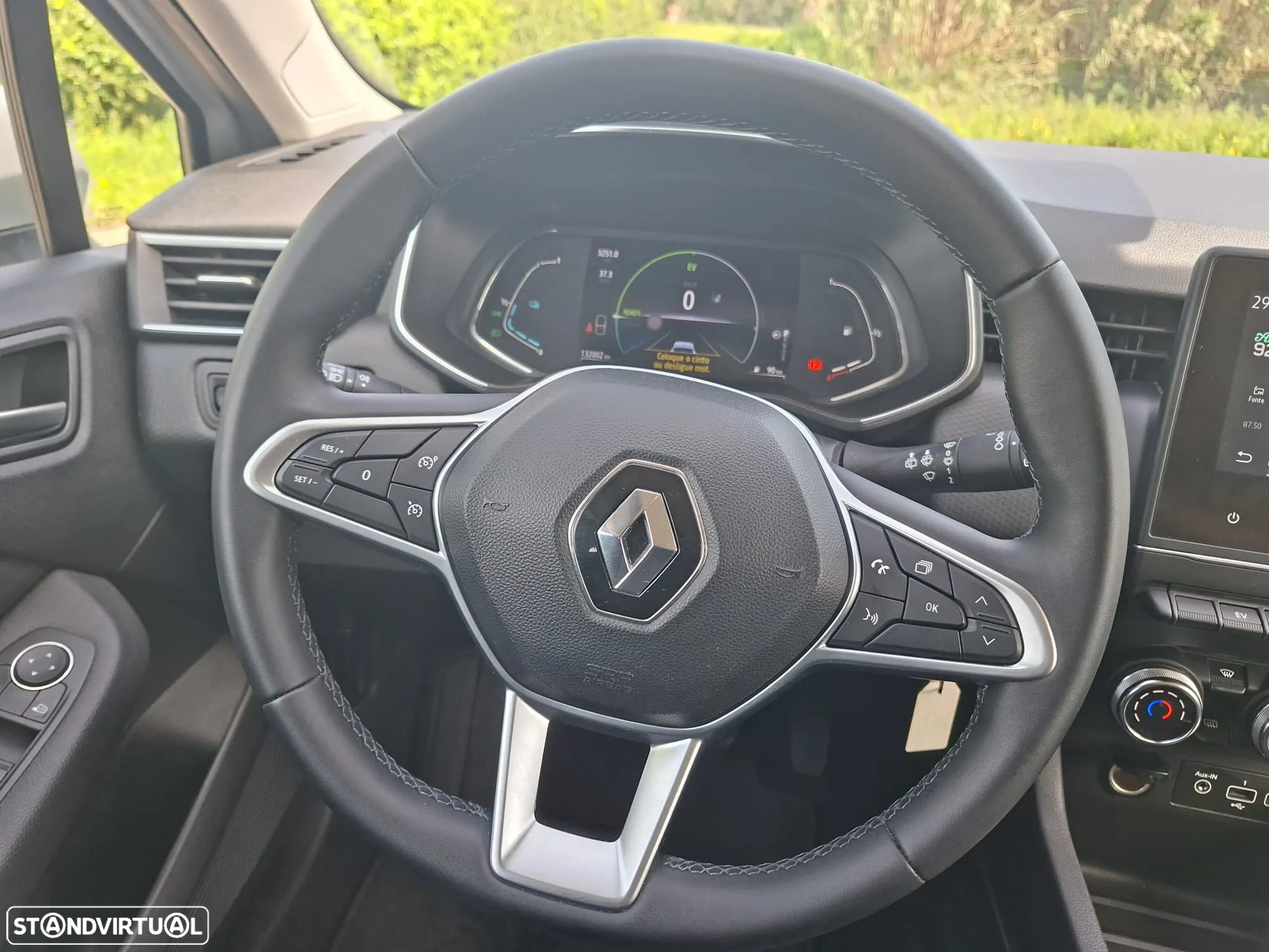 Renault Clio 1.6 E-Tech Edition One - 11