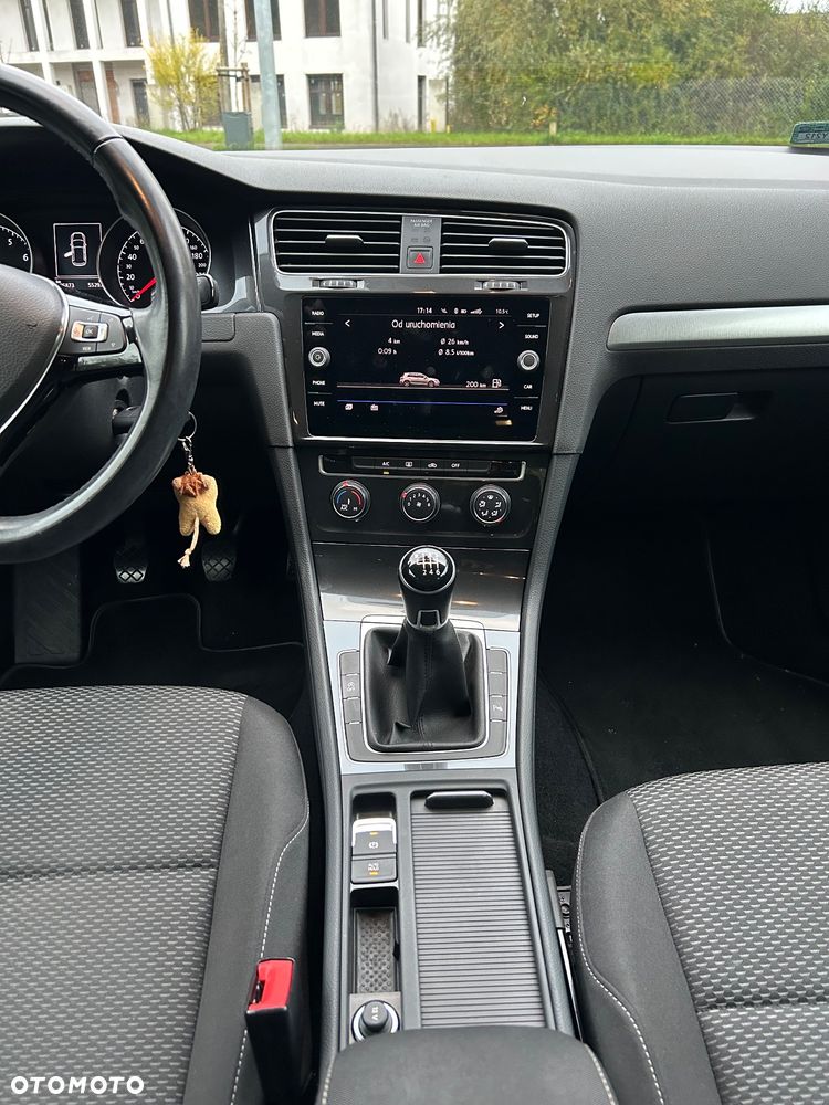 Volkswagen Golf - 13
