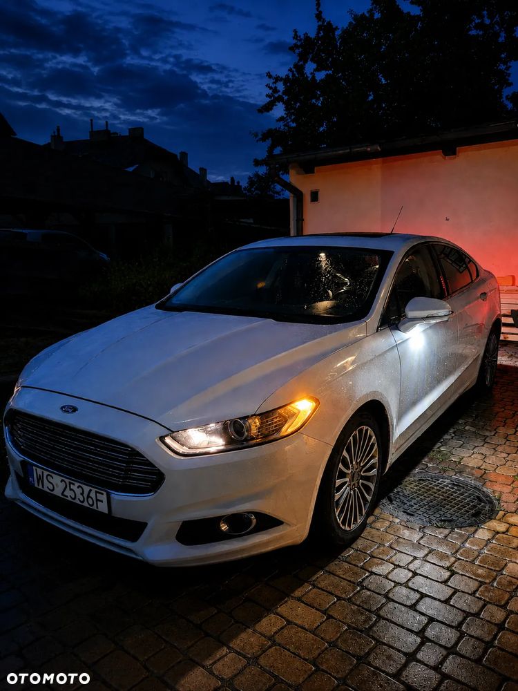 Ford Fusion 2.0 EcoBoost Titanium - 1