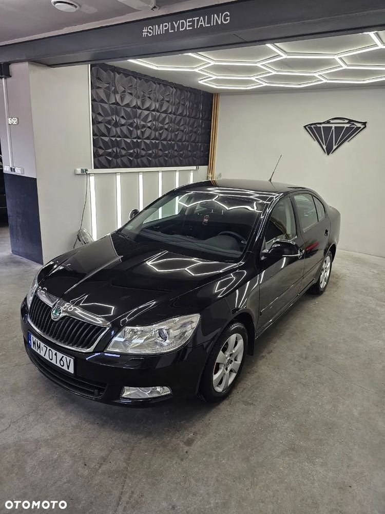 Skoda Octavia 1.6 Elegance - 1