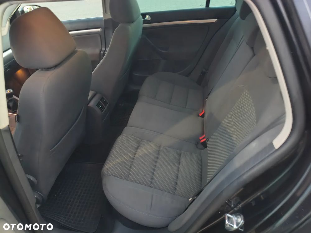 Volkswagen Golf 2.0 TDI DPF Comfortline - 10