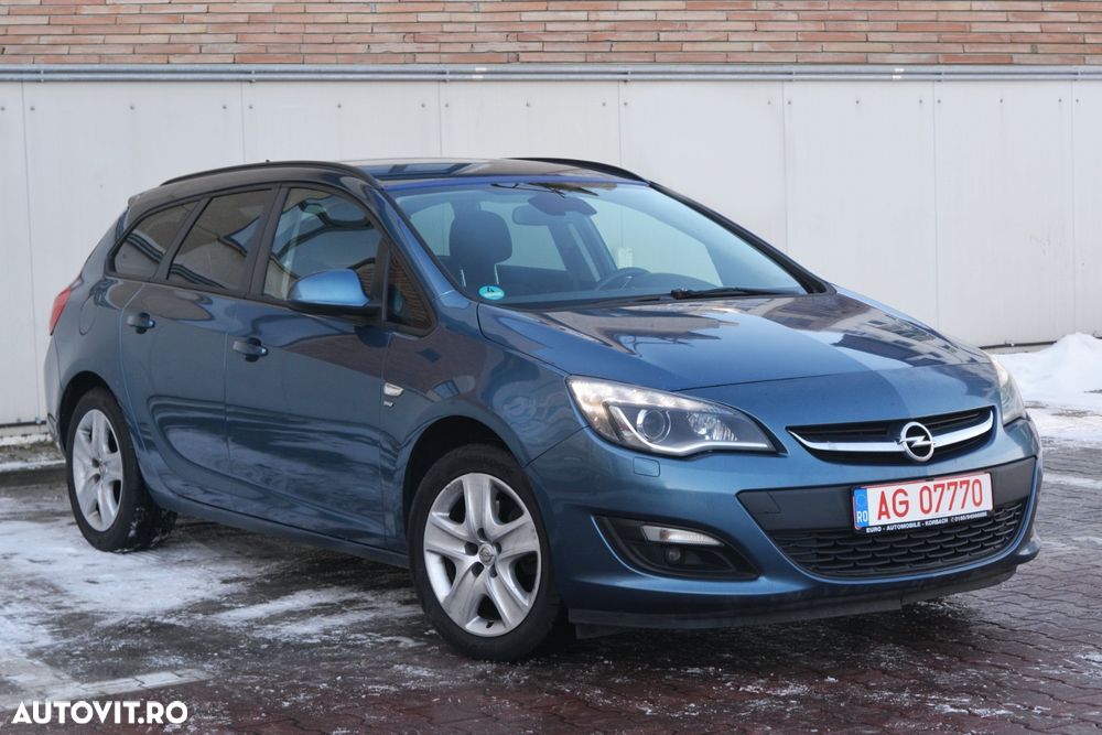 Opel Astra 2.0 CDTI DPF ecoFLEX SportsTourer Start/Stop Innovation - 1