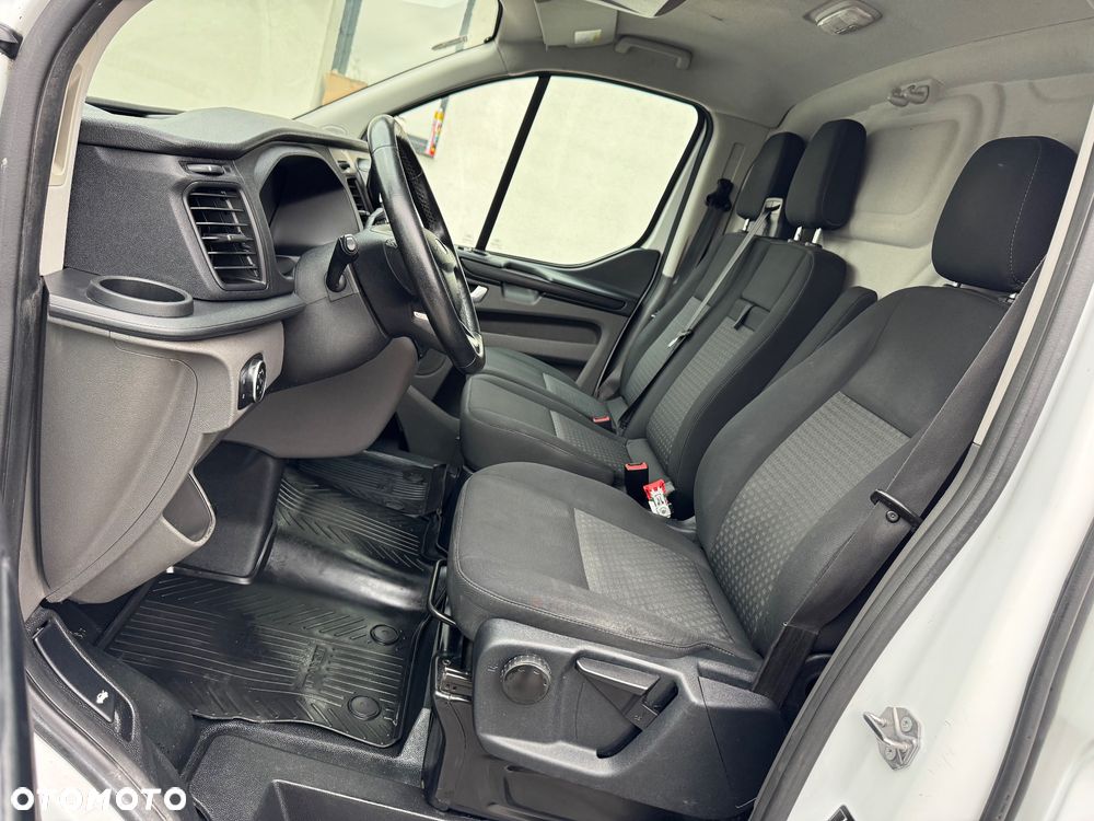 Ford Transit Custom Base - 18
