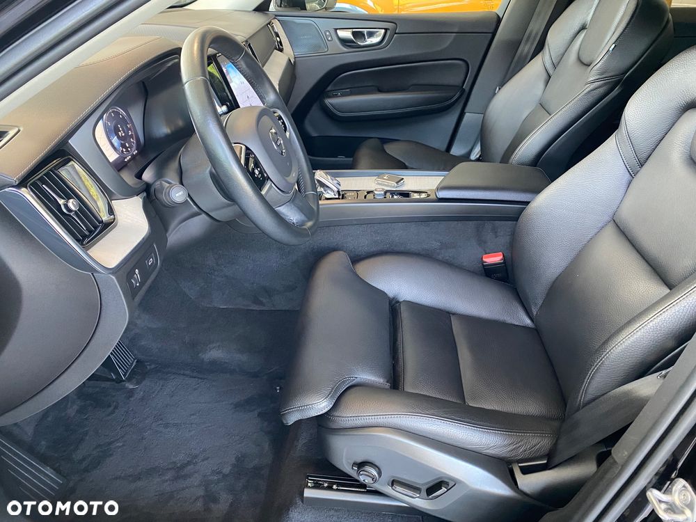 Volvo XC 60 B4 D AWD Inscription - 19