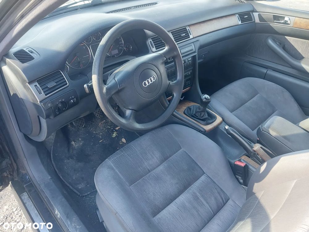 Audi A6 C5 sedan silnik kompletny 1.8 Turbo AEB turbina turbosprężarka cewka wiązka przepustnica przepływomierz kolektor skrzynia biegów DHW sprzęgło dwumasa drzwi lewe prawe klapa błotnik lusterko kolor LY9B czarny maglownica wydech tłumik lampa tył tylna blenda belka rura dolotowa przewód podłokietnik sterownik panel boczki fotele grzane alufelgi szyba dekory NA CZĘŚCI WSZYSTKIE CZĘŚCI - 16