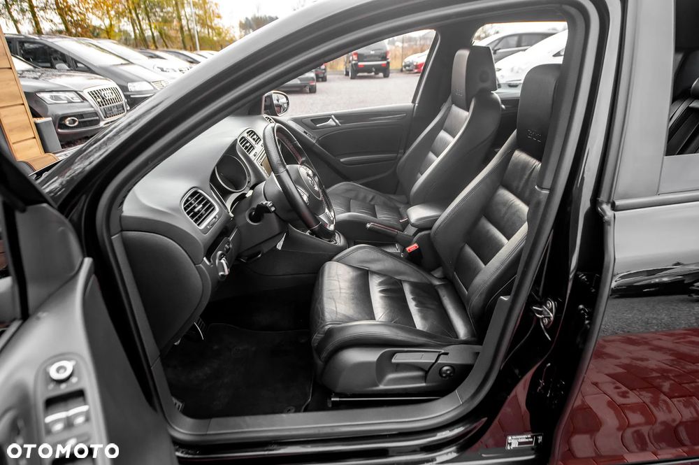 Volkswagen Golf 2.0 GTI - 17