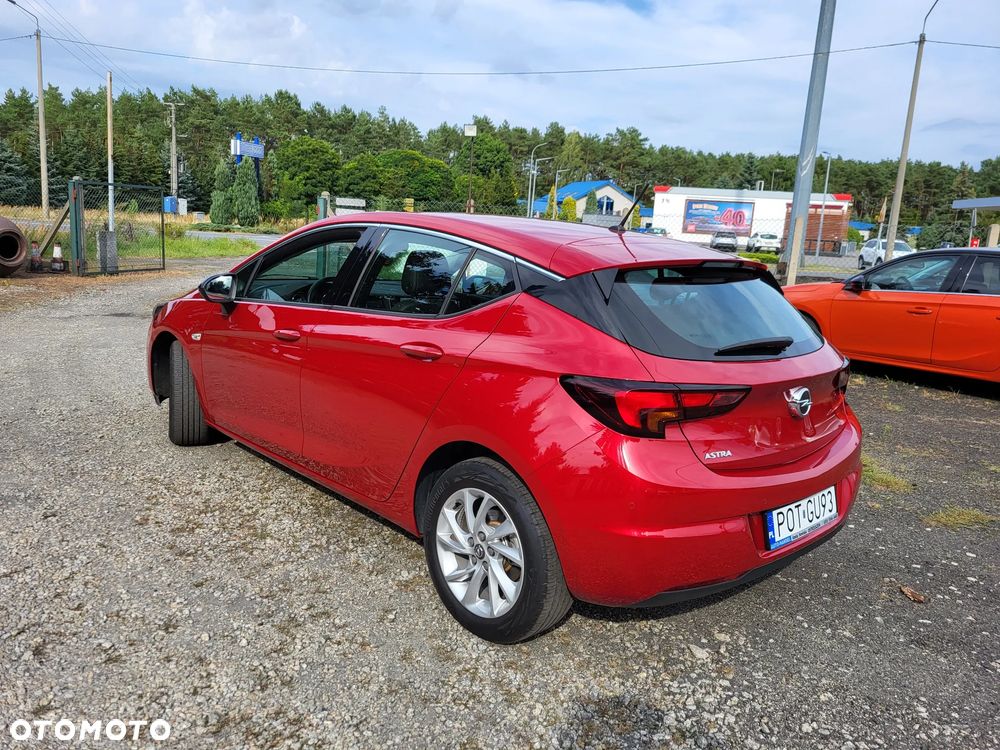 Opel Astra 1.2 Turbo Elegance - 4