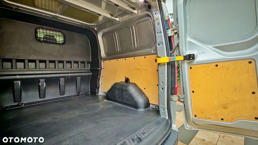 Ford Transit Custom 270 L1H1 Limited - 16