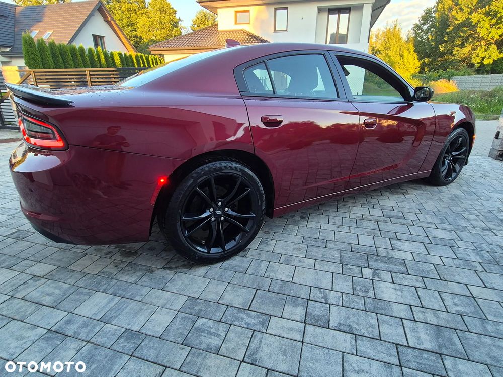 Dodge Charger - 4