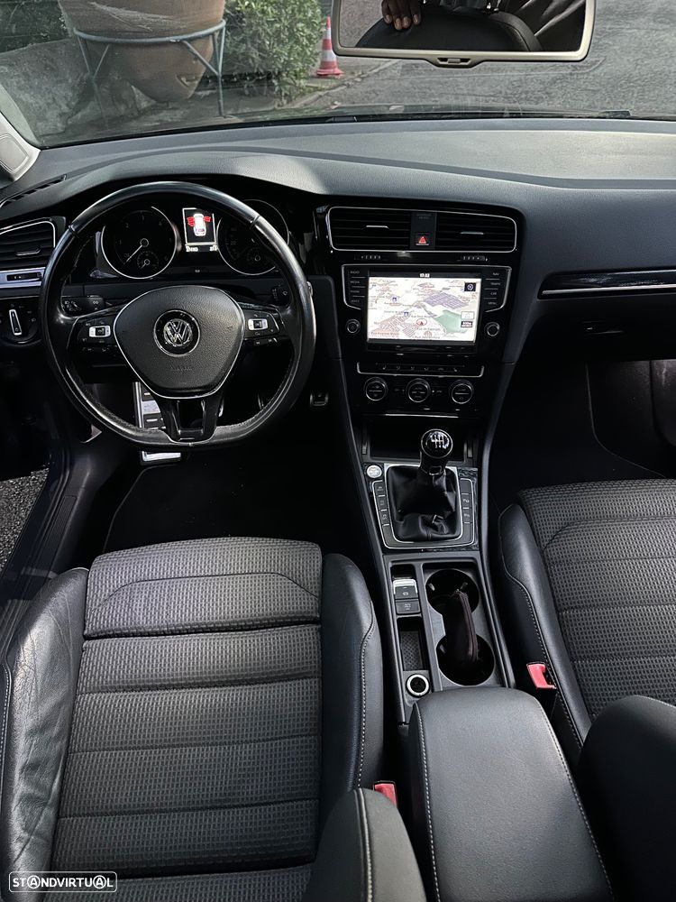 VW Golf Variant 2.0 TDi Confortline - 8