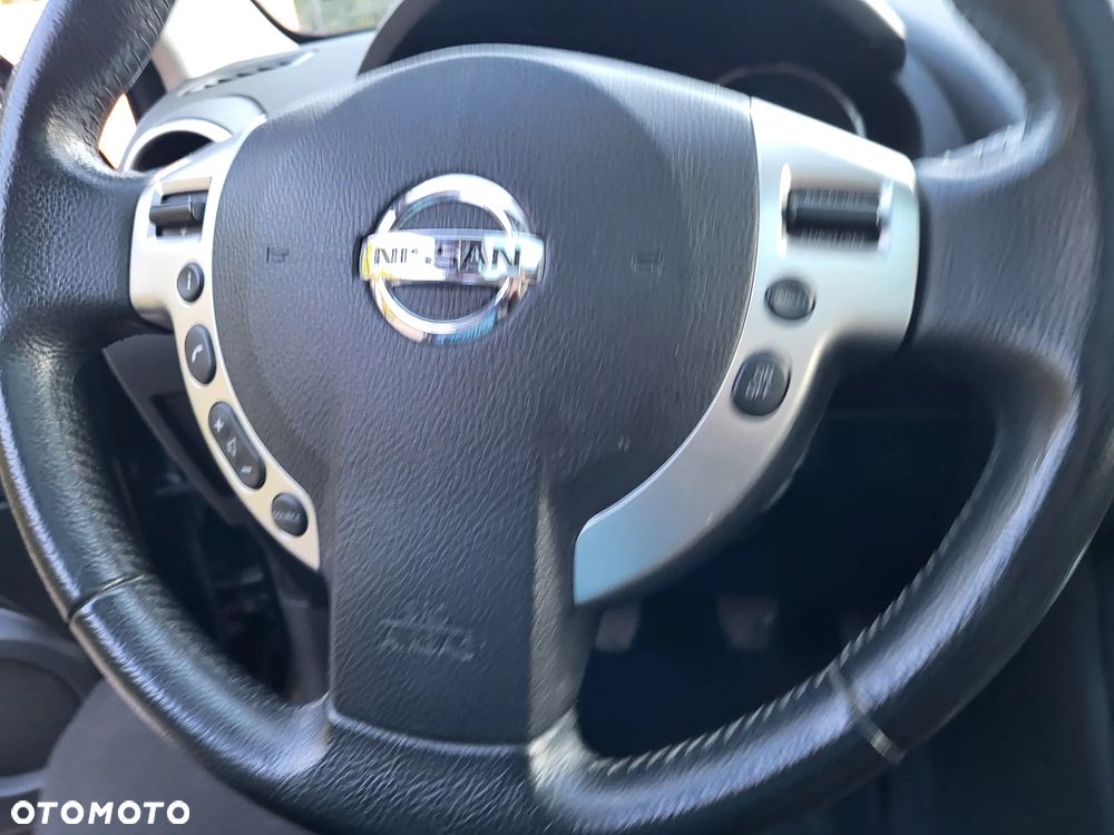 Nissan Qashqai+2 2.0 visia - 21