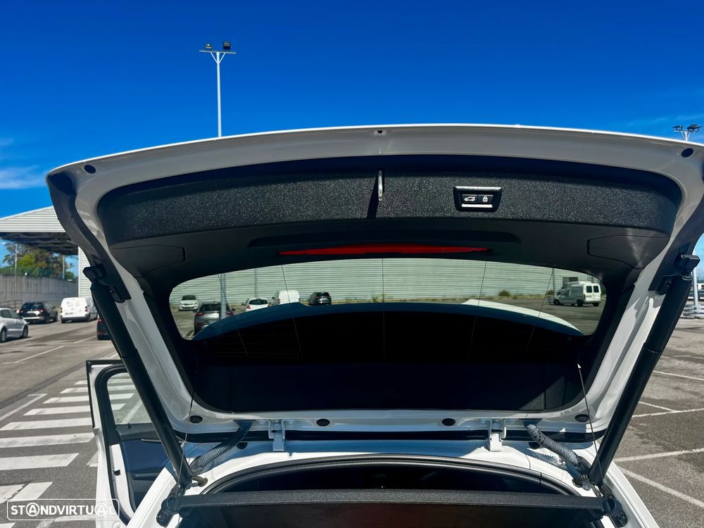 BMW 116 d Pack Desportivo M Auto - 21