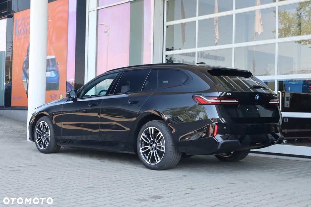 BMW i5 83.9kWh eDrive40 M Sport - 4