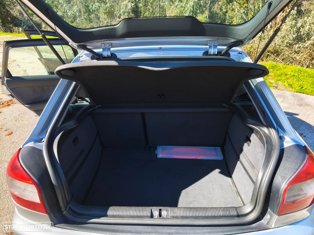 Audi A3 1.6 Ambition - 12