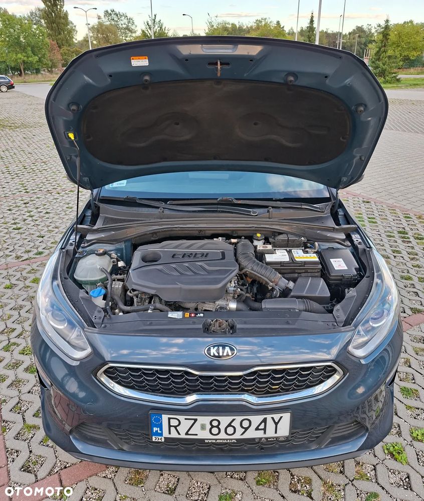 Kia Ceed 1.6 CRDi SCR M - 9