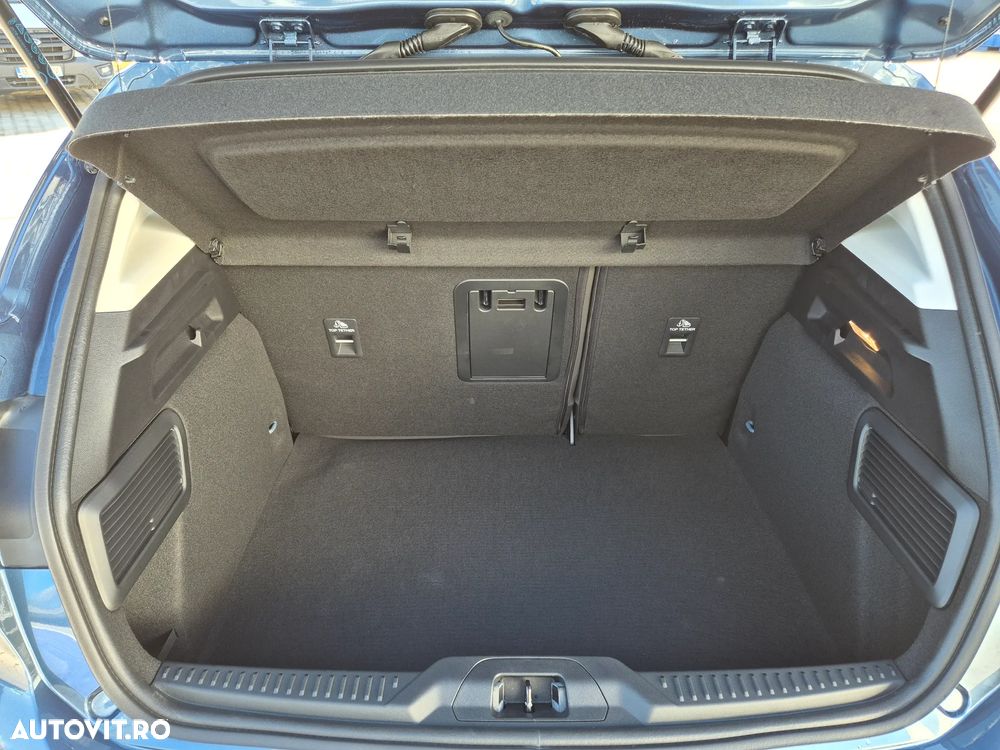 Ford Focus 1.0 EcoBoost 7DCT MHEV Titanium X - 12