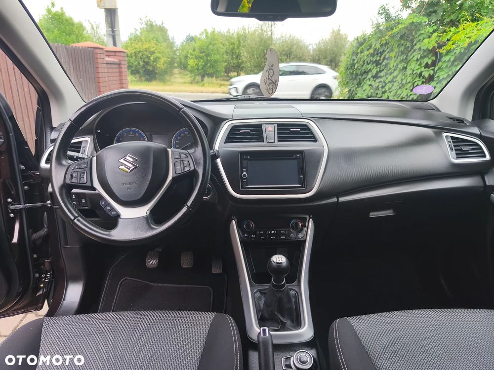 Suzuki SX4 S-Cross - 13
