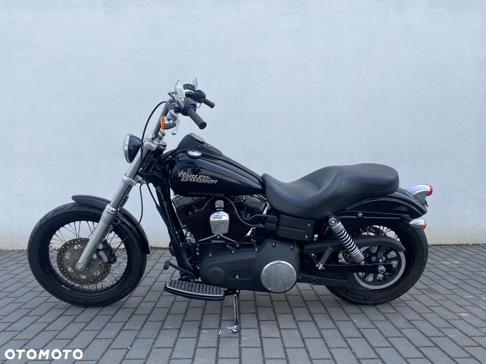 Harley-Davidson Dyna Street Bob - 5