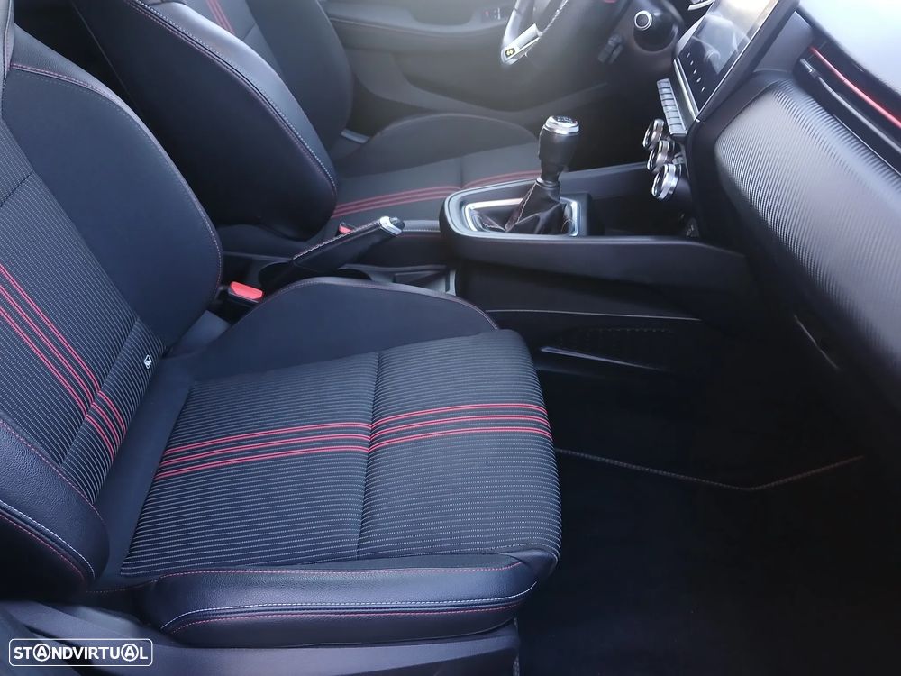 Renault Clio 1.0 TCe RS Line - 23