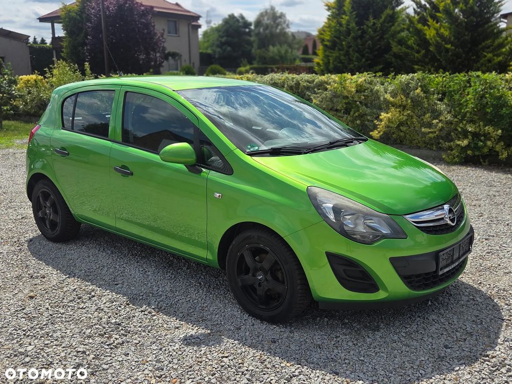Opel Corsa 1.2 16V Color Edition - 1