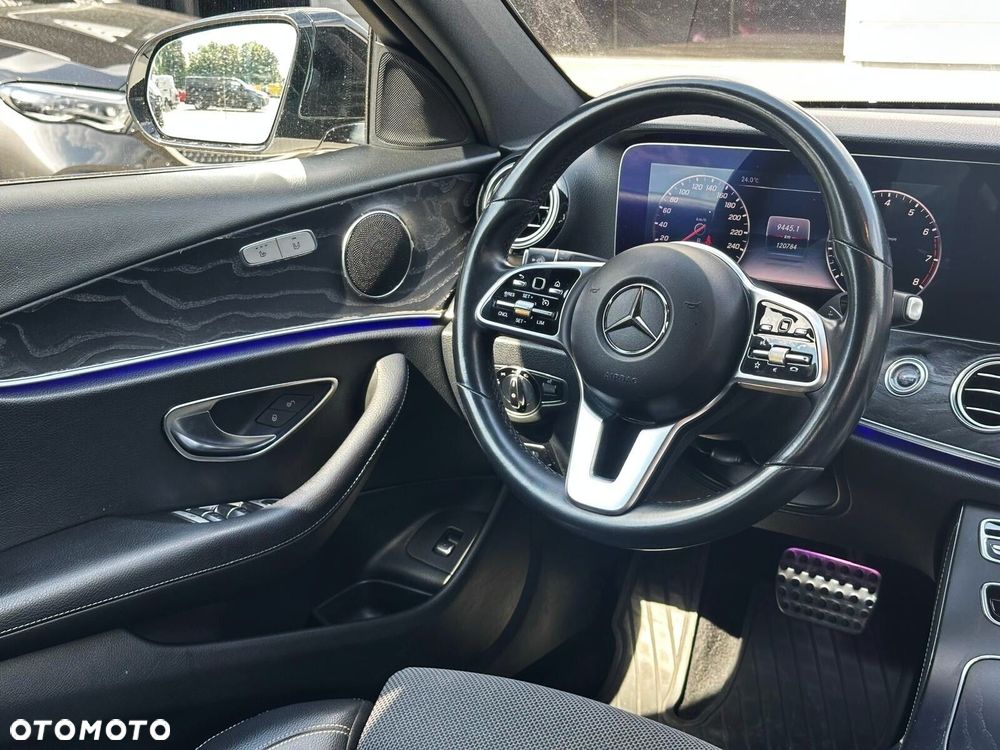 Mercedes-Benz Klasa E - 15