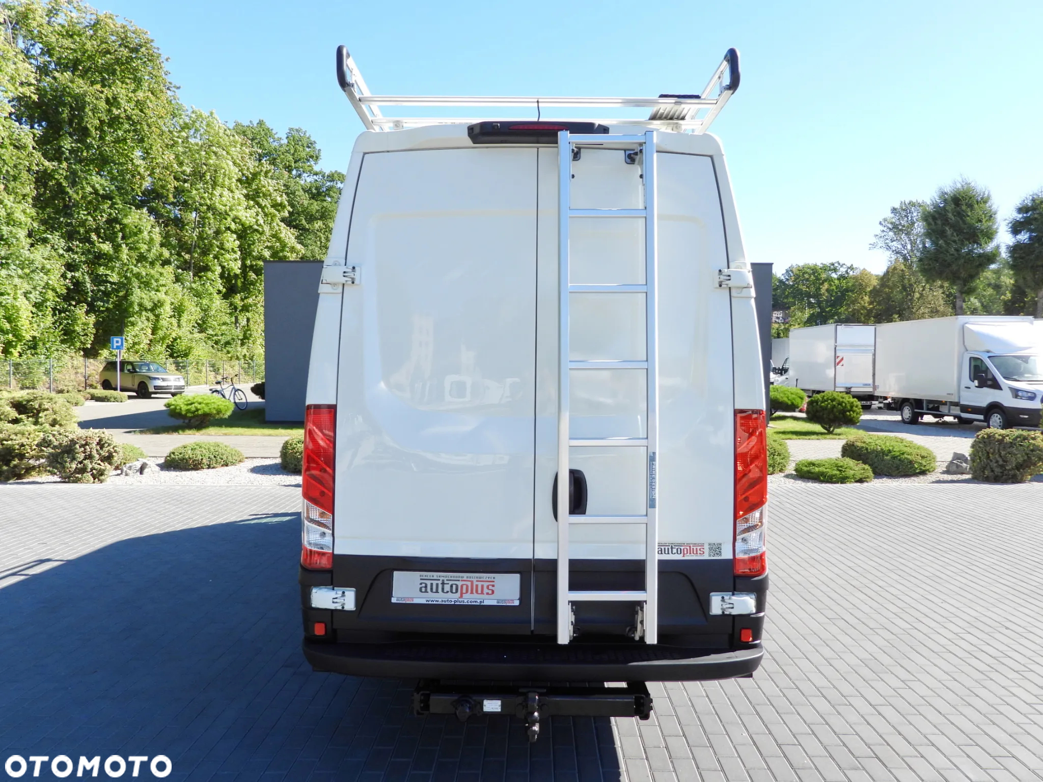 Iveco DAILY 35C17 FURGON BRYGADÓWKA 6 MIEJSC TEMPOMAT BLIŹNIACZE KOŁA KLIMATYZACJA 170KM [ 009678 ] - 12