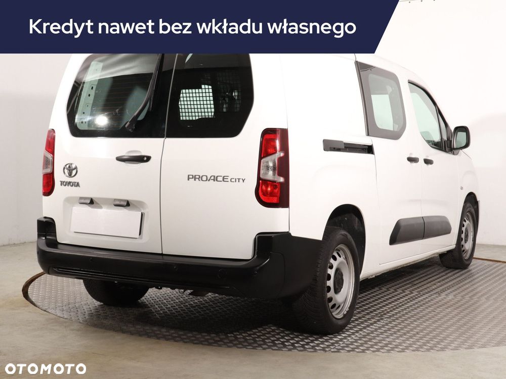 Toyota Proace City - 7