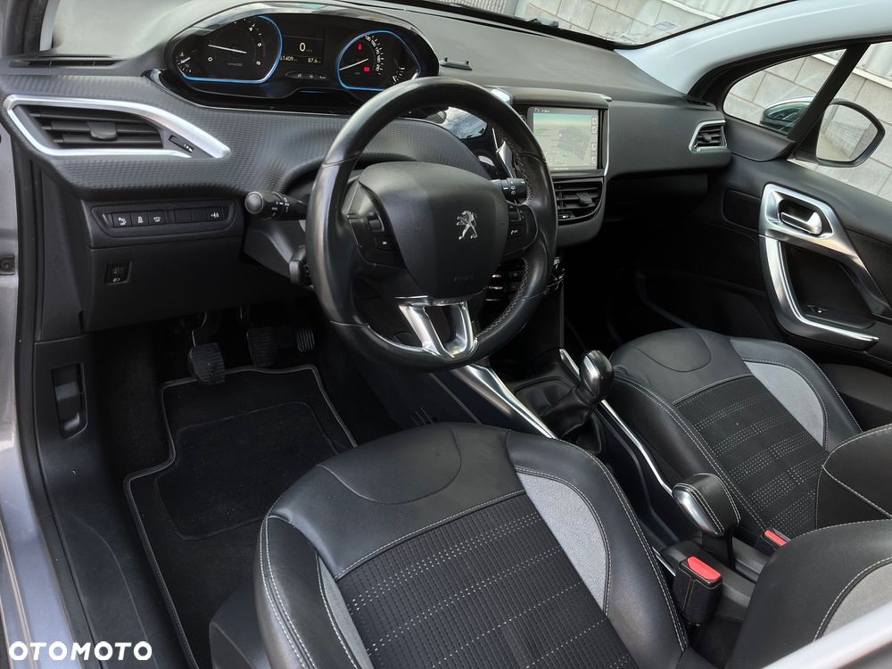 Peugeot 2008 1.6 e-HDi Allure S&S - 11
