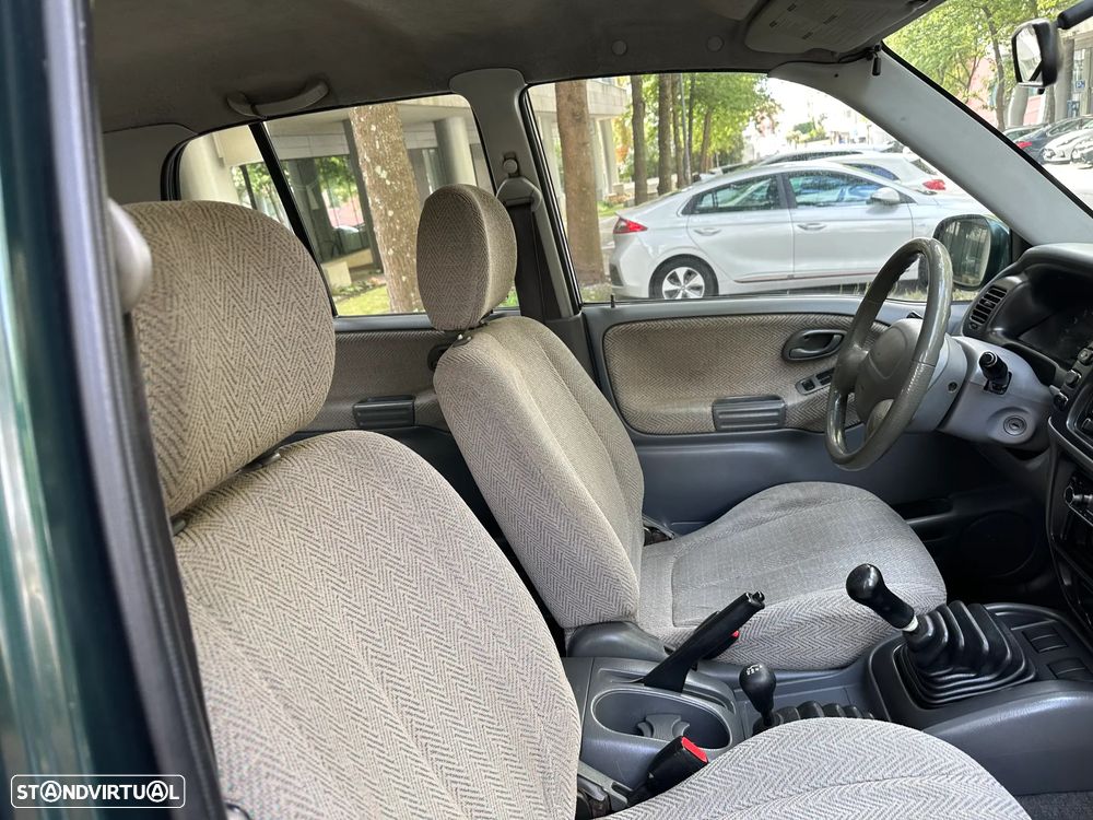 Suzuki Grand Vitara Metal Top 2.0 TDi - 20