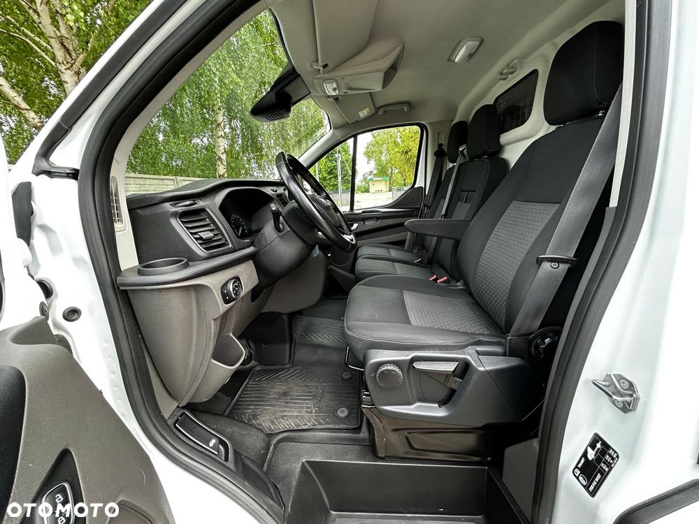 Ford Transit Custom - 11