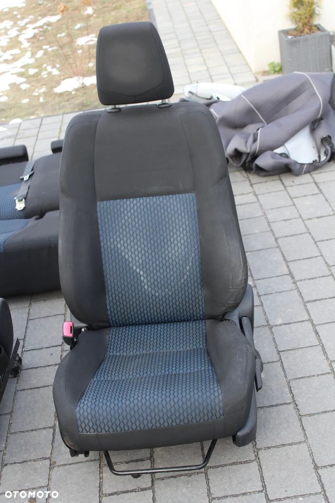 FOTEL FOTELE PRZÓD TYŁ KANAPA TOYOTA auris 2 - 7