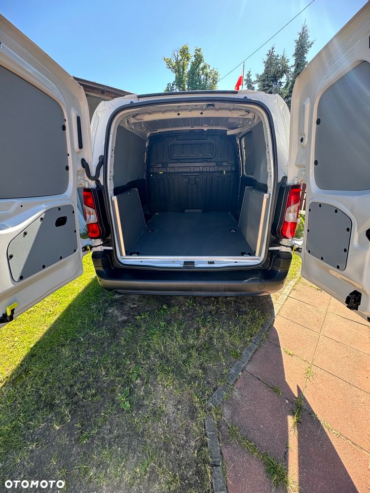 Toyota Proace City - 14
