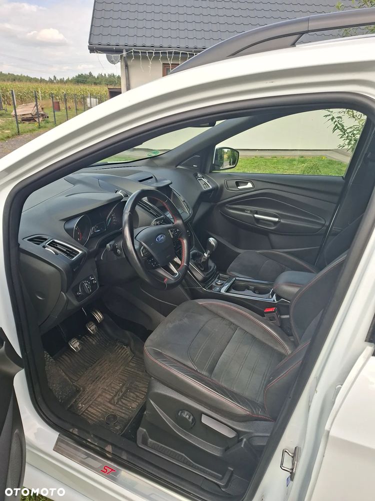 Ford Kuga - 22
