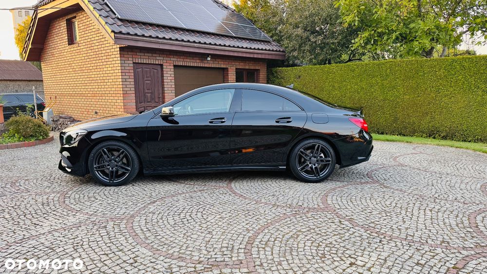 Mercedes-Benz CLA 250 7G-DCT Sport - 4