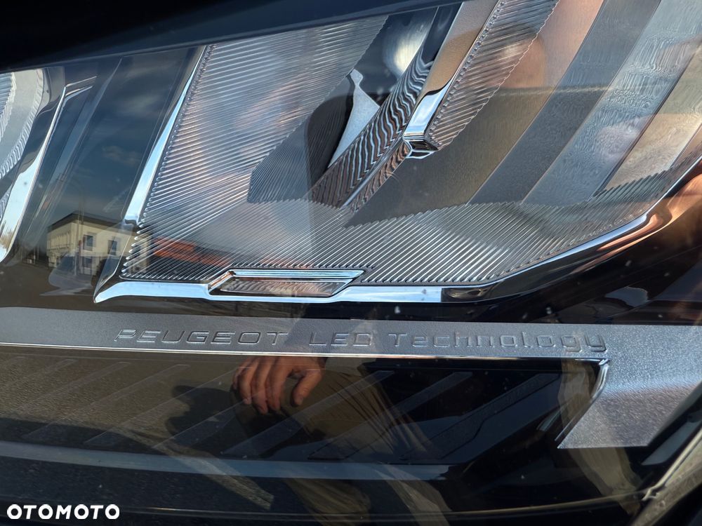 Peugeot 308 1.5 BlueHDi Active Pack Business S&S EAT8 - 15