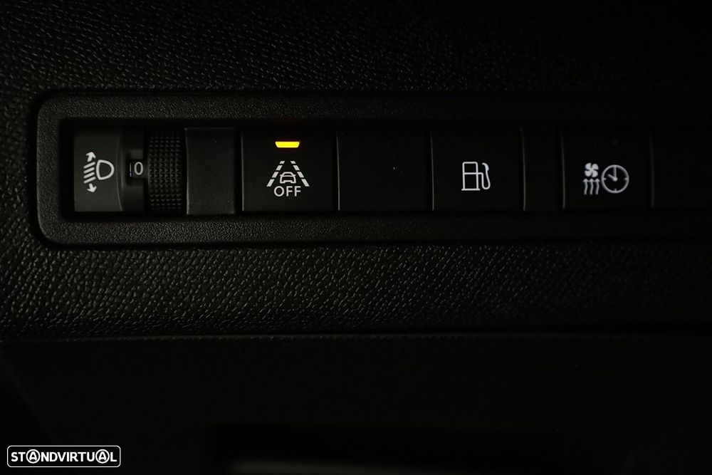 Peugeot 3008 1.6 Hybrid Allure e-EAT8 - 20