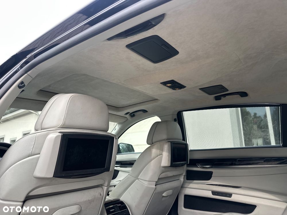BMW Seria 7 - 28