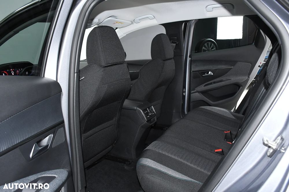 Peugeot 3008 1.5 BlueHDI 130 EAT8 Allure Pack - 6