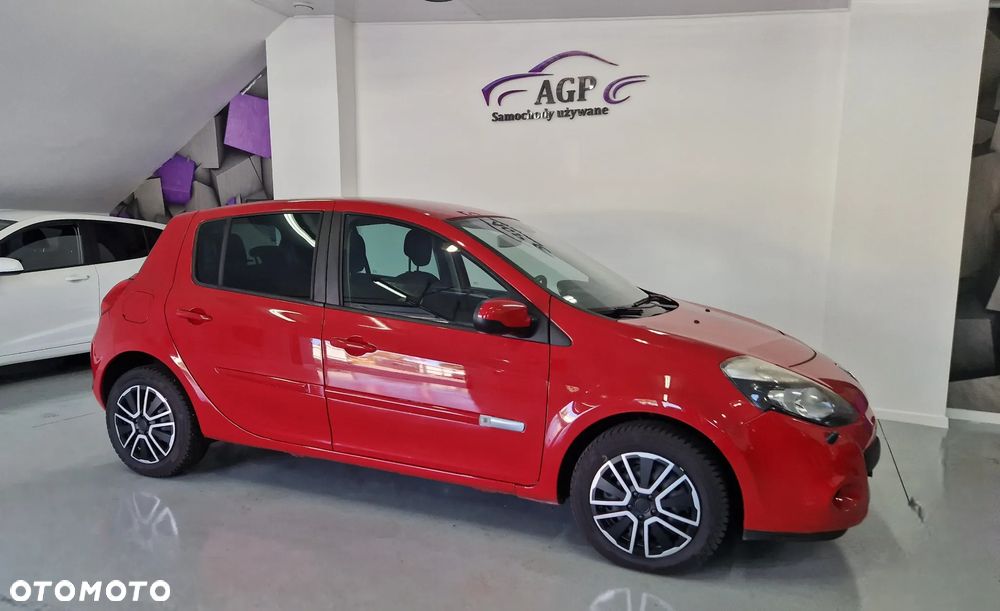 Renault Clio - 10