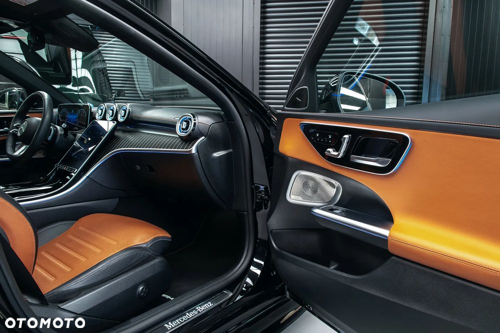 Mercedes-Benz Klasa C 300 mHEV 4-Matic AMG - 22
