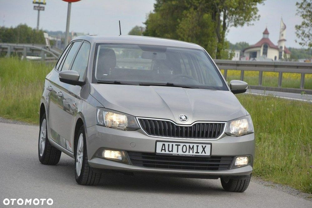 Skoda Fabia - 10