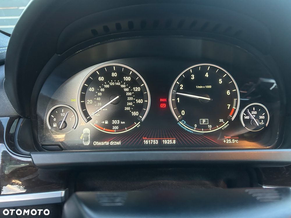 BMW Seria 6 650i - 8