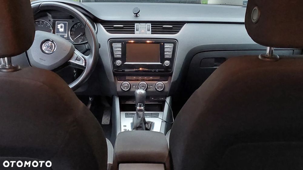 Skoda Octavia 2.0 TDI Ambition DSG - 17